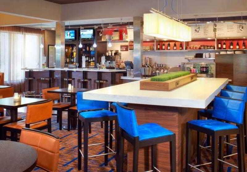 Courtyard Columbus Worthington Hotel Restaurante foto