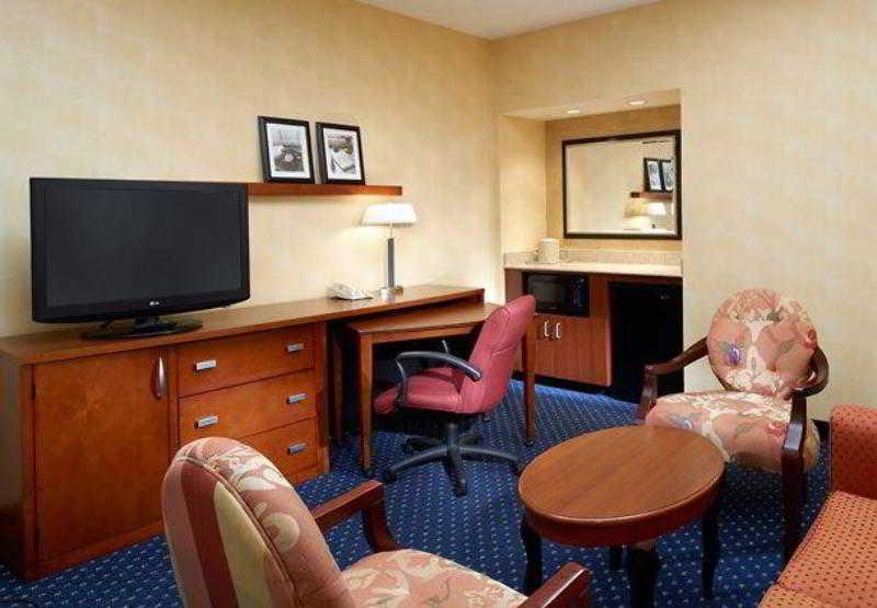 Courtyard Columbus Worthington Hotel Quarto foto